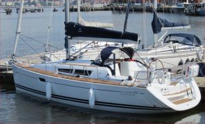 Velero Sun Odyssey 36i