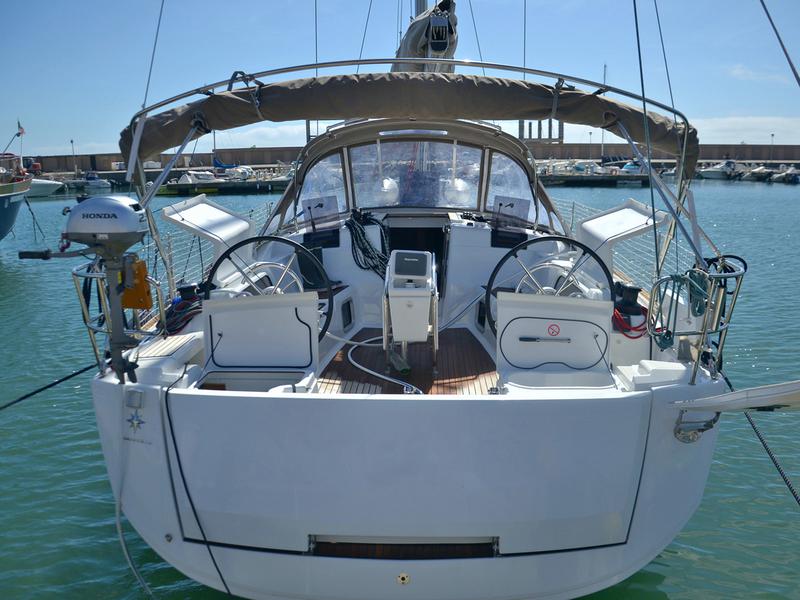 RENTAL-SUN-ODYSSEY-449