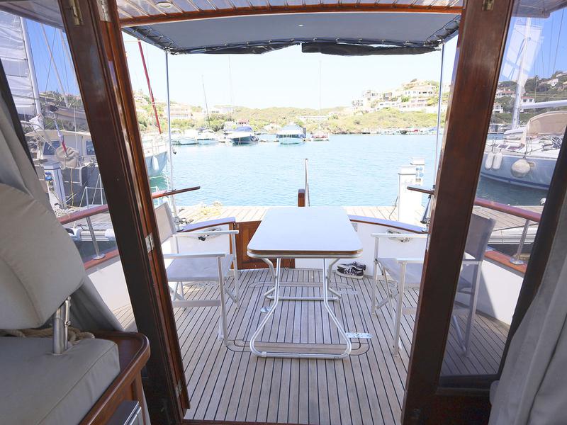 RENTAL-MENORQUÍN-YACHT-120